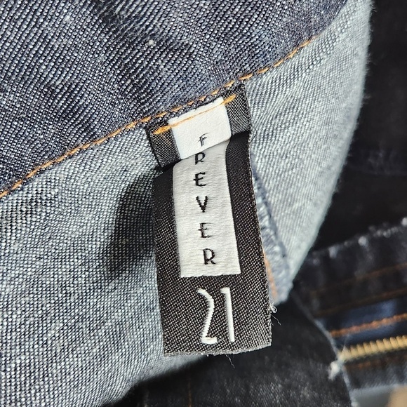 VINTAGE Forever 21 Retro Y2k Flare Leg Jeans Size Small - Picture 7 of 8